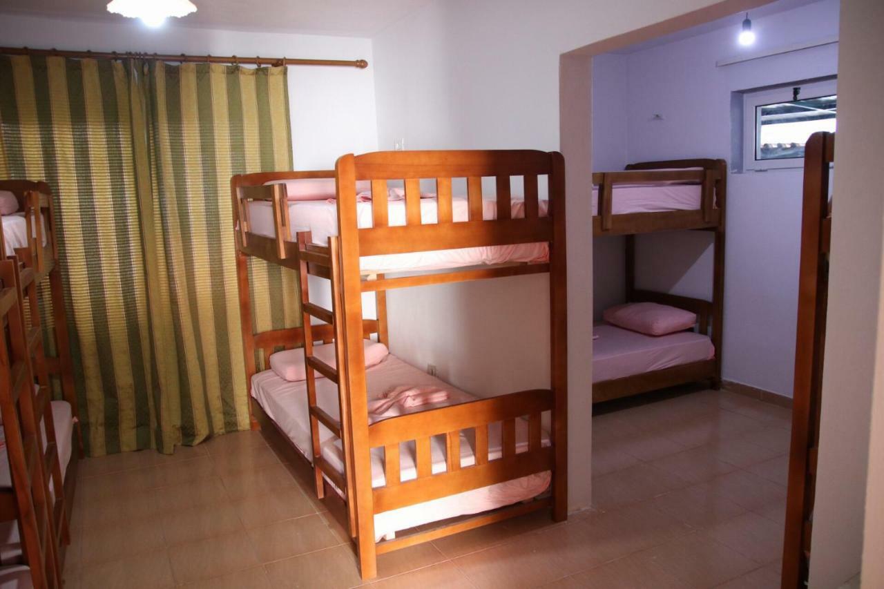 Eden Hostel Tirana Exteriör bild