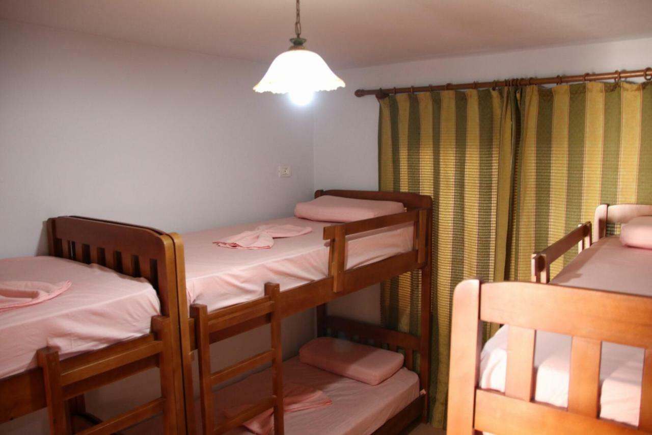 Eden Hostel Tirana Exteriör bild